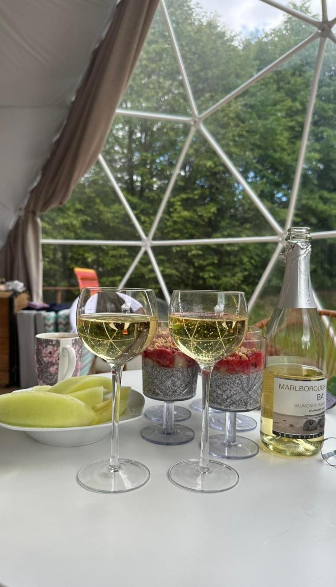 Forrest Glamp Hotel Mieroszow Eksteriør billede