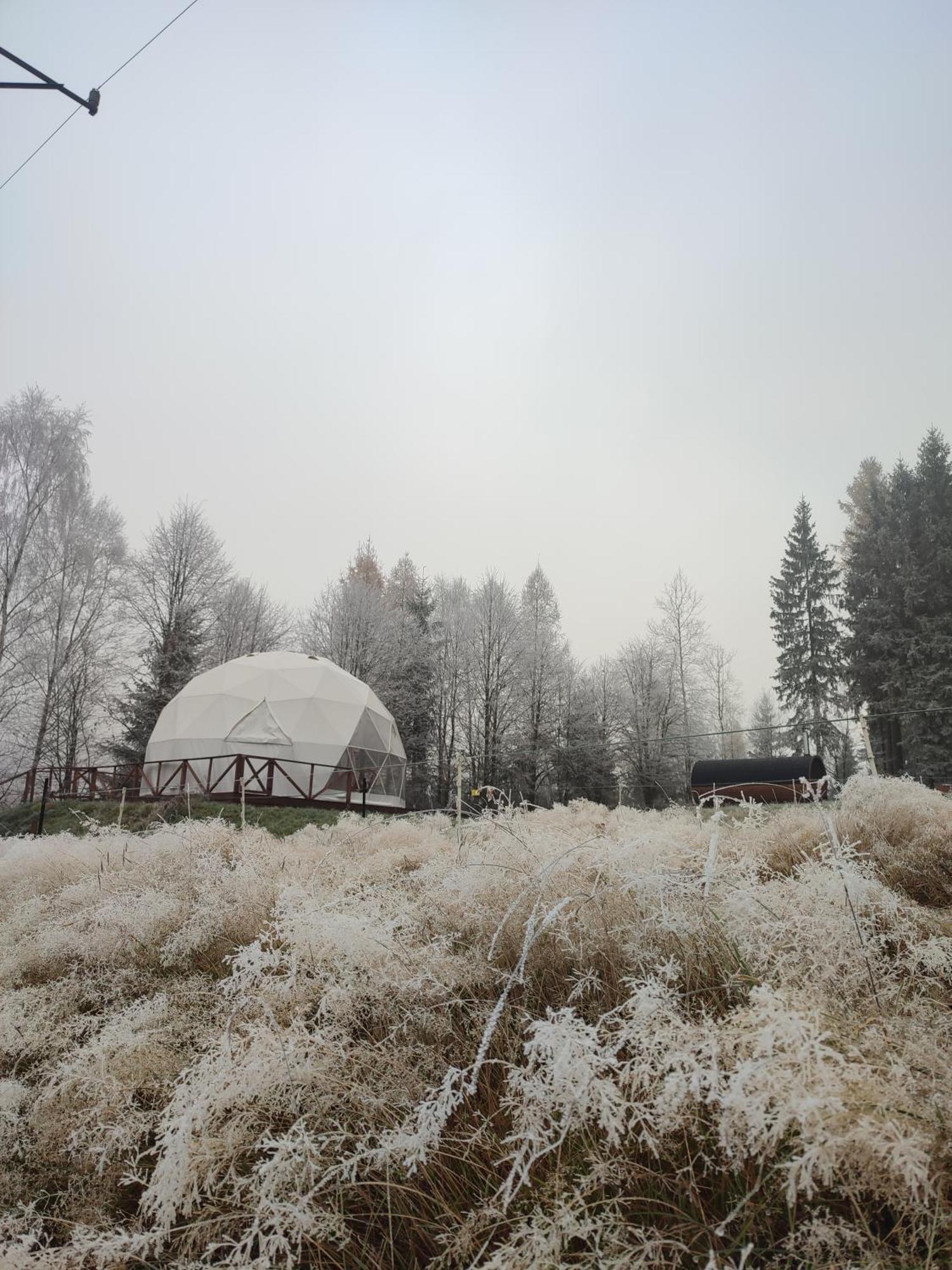 Forrest Glamp Hotel Mieroszow Eksteriør billede